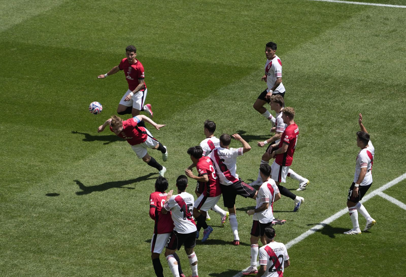 River rutinski savladao Urawu, sve oči bile uprte u tinejdžera kojeg je kupio Real Madrid